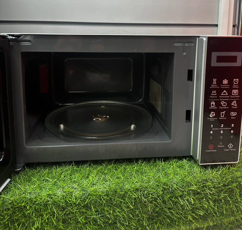 Микроволновая печь Mediacom EG820CXX