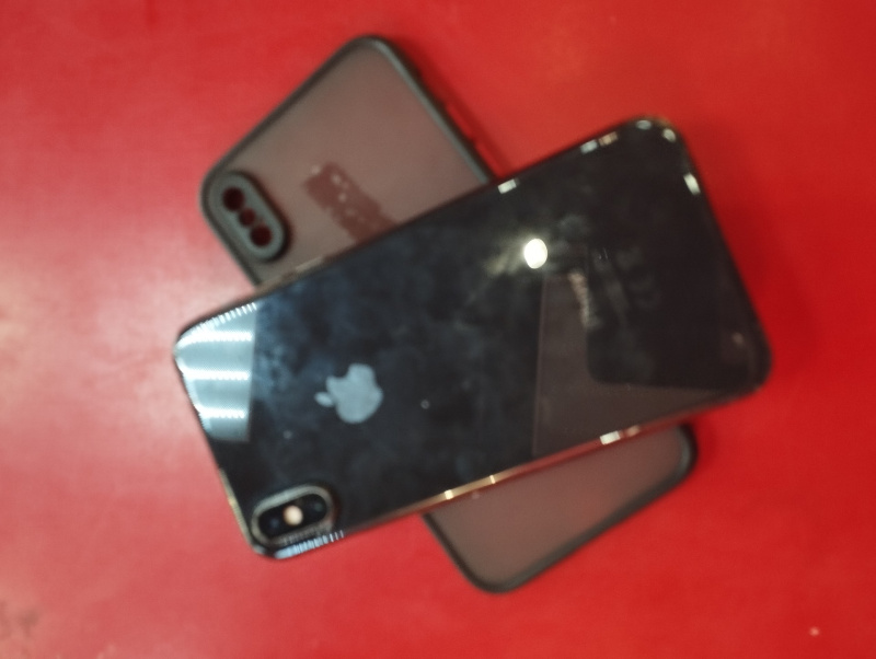 Мобильный телефон Apple iPhone X