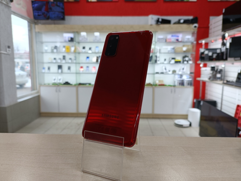 Мобильный телефон Samsung Galaxy S20