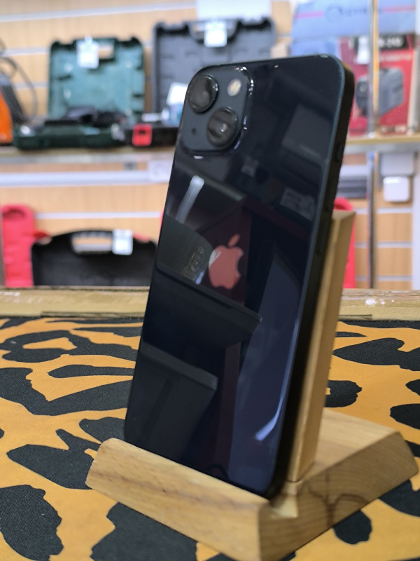 Мобильный телефон Apple iPhone 13